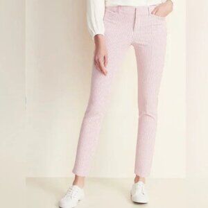 Old Navy Pixie Mid-Rise Skinny Ankle Pants in CandyCane Stripes Size 6